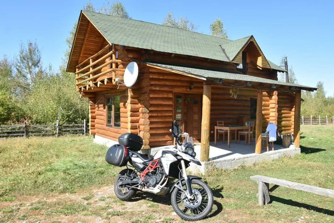 Musketeers Cabin Порумбаку-де-Сус Экстерьер фото